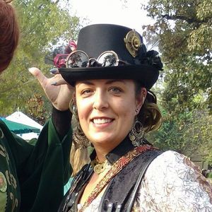 Meet your Posher, Roxie